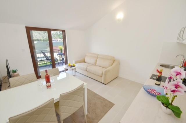 Nikola Lux Apartments Muo Экстерьер фото