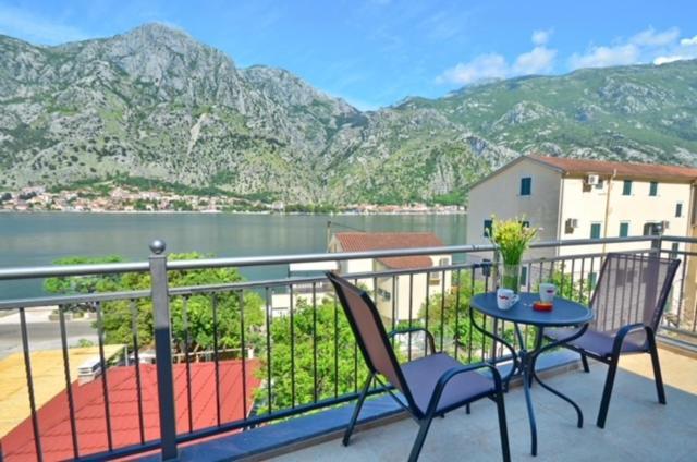 Nikola Lux Apartments Muo Экстерьер фото